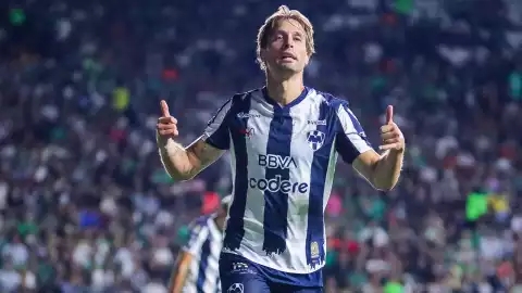 Rayados Monterrey golea a León en la Jornada 4 del Apertura 2025 de la Liga BBVA MX