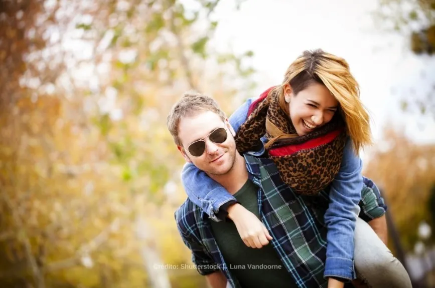 Pareja risa.jpg
