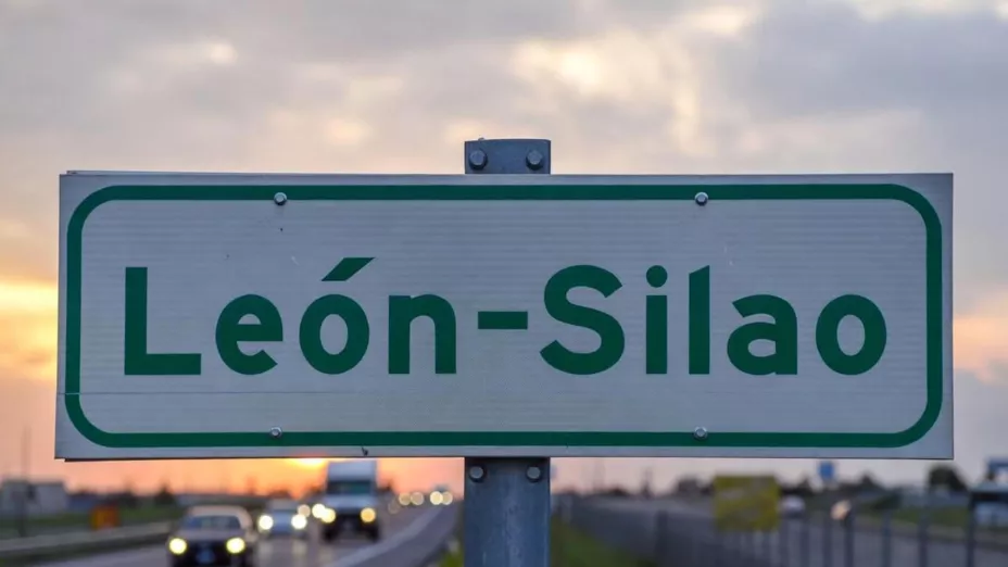 ¡Alerta! ¿Cierre total por obstrucciones Así está el tráfico vehicular en la carretera León-Silao hoy viernes 5 de diciembre.jpg