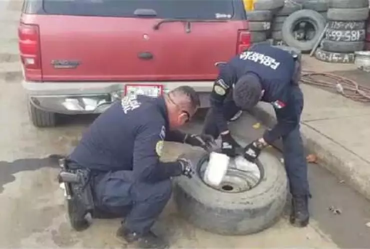 Detectan droga en llanta de refaccion 2