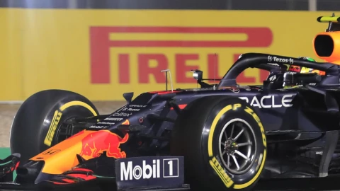 Checo P&eacute;rez en el Gran Premio de Qatar