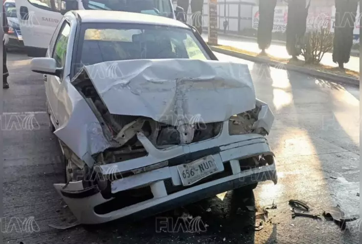conductor se queda dormido y choca en Puebla