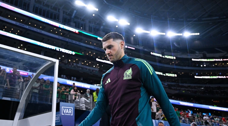 Santiago Giménez banca México Panamá Nations League