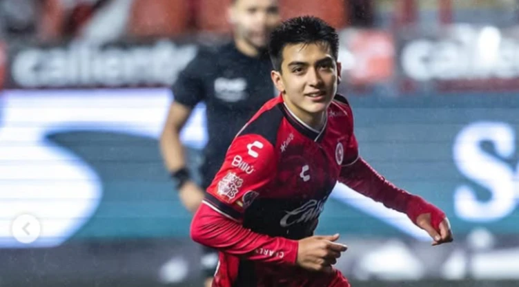 Gilberto Mora