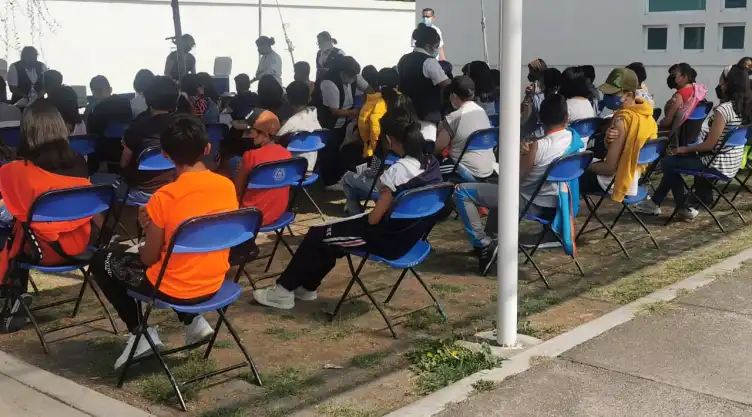 Vacuna contra Covid para menores en 38 municipios de Edomex
