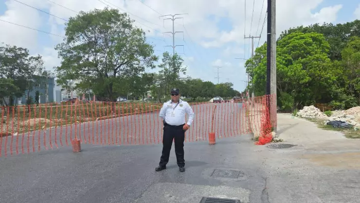 Anuncian cierre de la circulación en la avenida 20 de noviembre en Cancún
