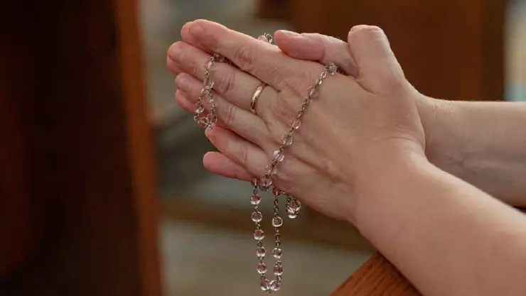 ¡CUIDADO! Este es el color de ropa que no debes usar en Semana Santa