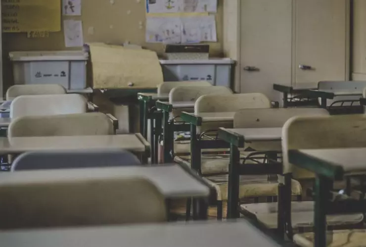 maestra organizaba peleas de alumnos en salon