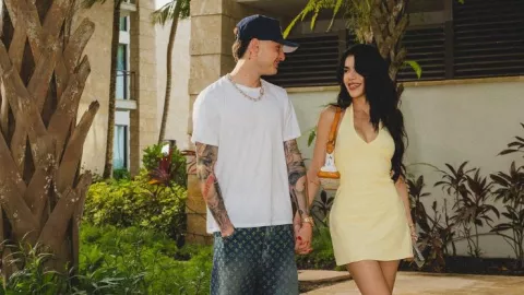 Kenia OS y Peso Pluma