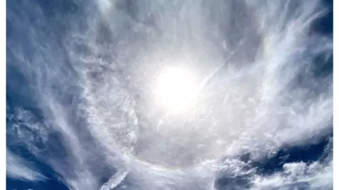 Este es el significado del halo solar que se formó en el cielo durante el Eclipse Solar 2024
