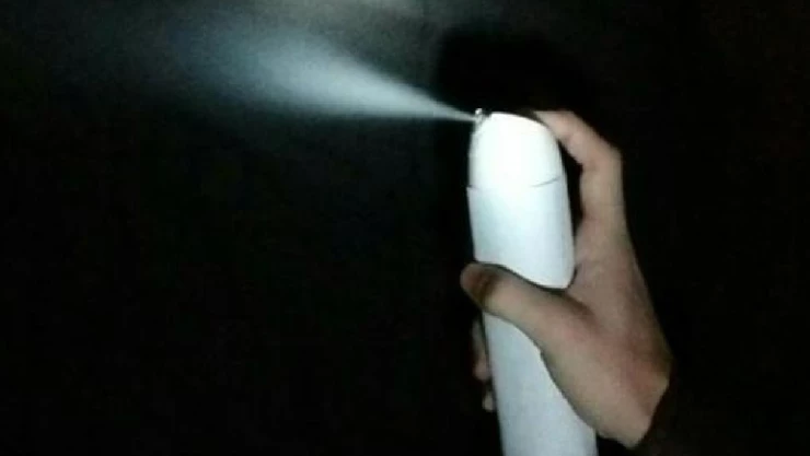 Niña muere por inahalar desodorante en aerosol