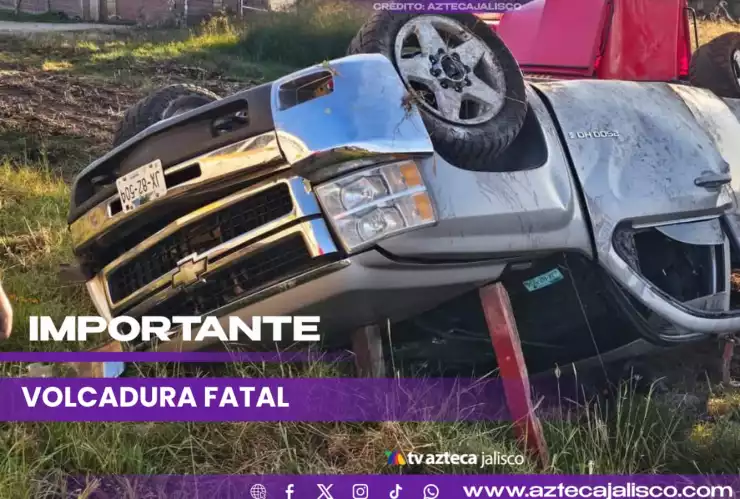 ÚLTIMA HORA | Volcadura de camioneta sobre carretera Arandas-Martínez Valadez deja una persona atrapada bajo el vehículo y cuatro lesionados
