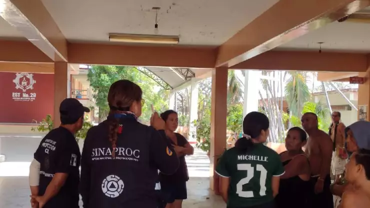 Al menos 143 escuelas resultaron dañadas por el huracán Otis.