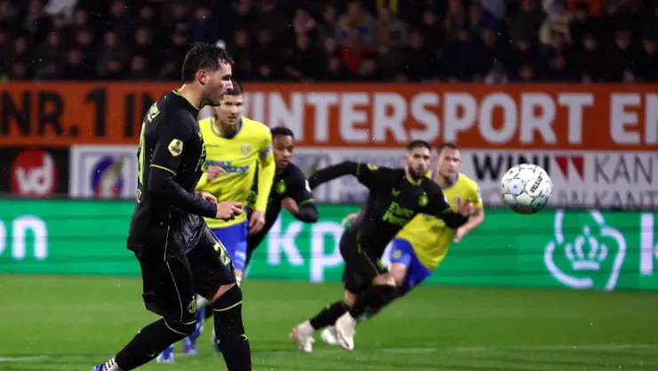 Santiago Giménez, Feyenoord