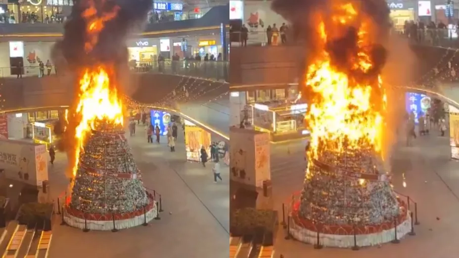 VIDEO | Árbol de navidad en medio de una plaza comercial se prende en llamas ante falla eléctrica: Así fue captado