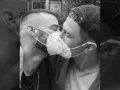 Ricky Martin y su pareja beso.jpg