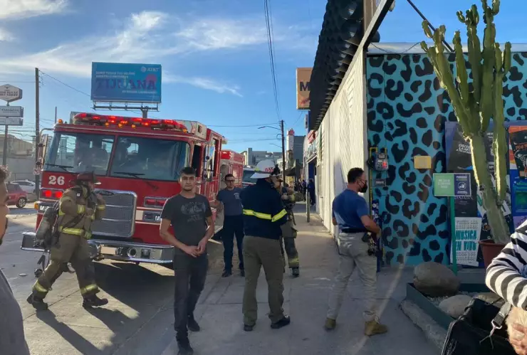 Se registra explosión en sitio gastronómico en Bulevar Agua Caliente