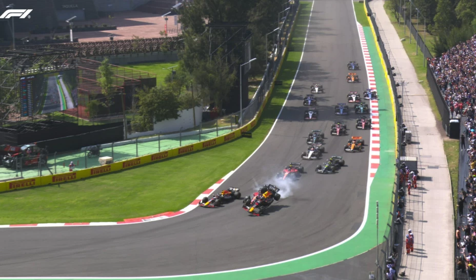 Checo Pérez eliminado del GP de México en la primera curva