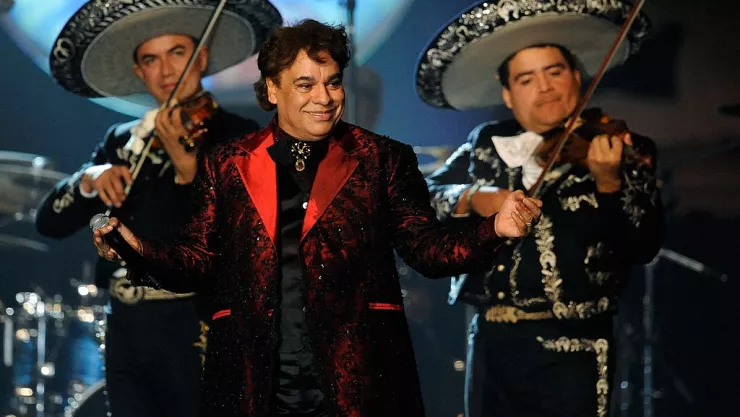 Juan Gabriel reaparecerá en menos de un año, afirma exmanager