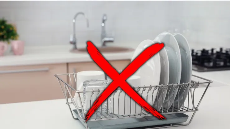 El escurridor de platos no va más: la moderna opción que ahorra espacio y suma estilo a tu cocina