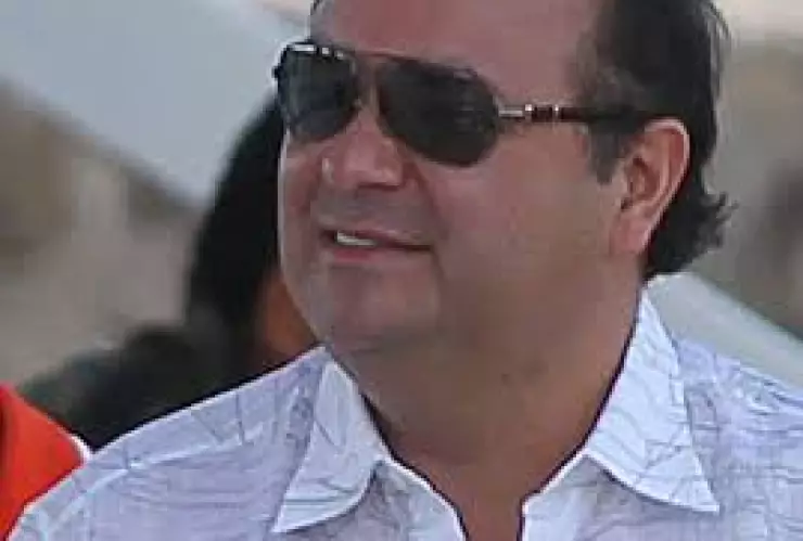 amado yañez.jpg