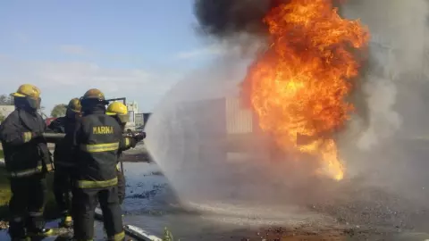 Capacitación incendios Marina