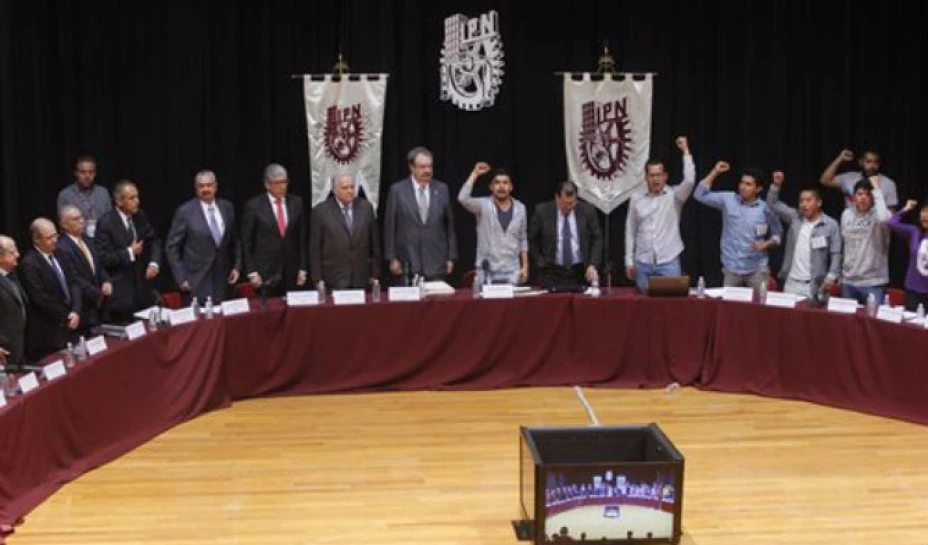 Representantes del Gobierno Federal y politécnicos firmaron hoy 8 acuerdos con los que se restablecen las actividades en la institución universitaria