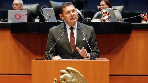 elecciones-2024-en-puebla-senado-licencia-alejandro-armenta-mier-precandidato-gobierno-puebla