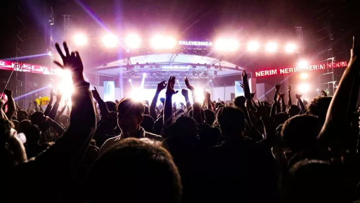 Artículos prohibidos dentro de recintos de conciertos