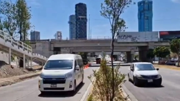 Anuncian nuevo cierre en la lateral del Periférico Ecológico, sentido a Valsequillo