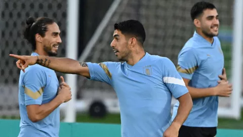 Luis Suárez en entrenamiento de la selección de Uruguay