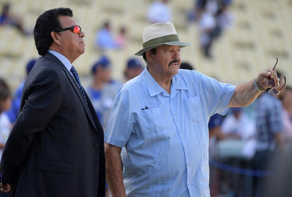 Muere Mike Brito, cazatalentos que descubrió a Fernando Valenzuela