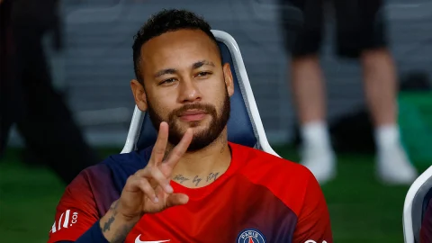 Neymar con la camiseta del PSG