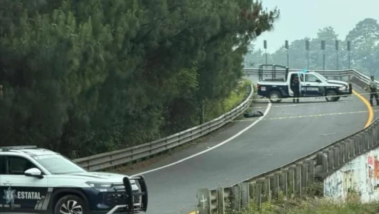 Cadáver autopista a Huauchinango