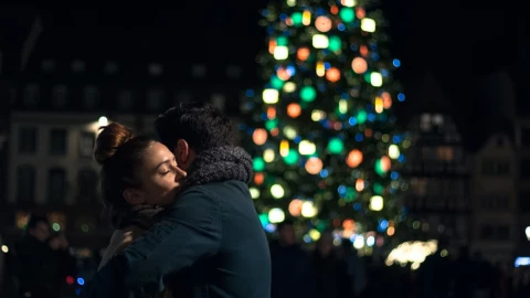 Los 4 signos del Zodiaco a los que les romperán el corazón antes de Navidad