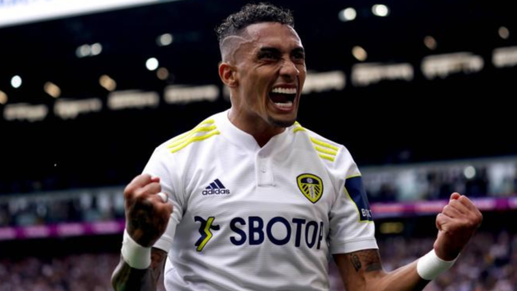 Raphinha con la camiseta del Leeds