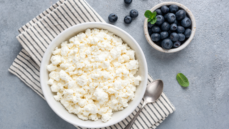 El queso cottage, el alimento alto en proteína que aumenta la masa muscular y pocos lo usan