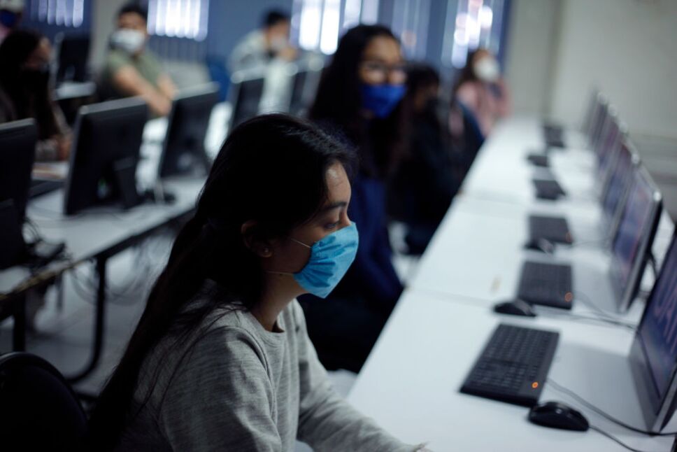 Diputados aprueban en lo general prórroga eliminar outsourcing