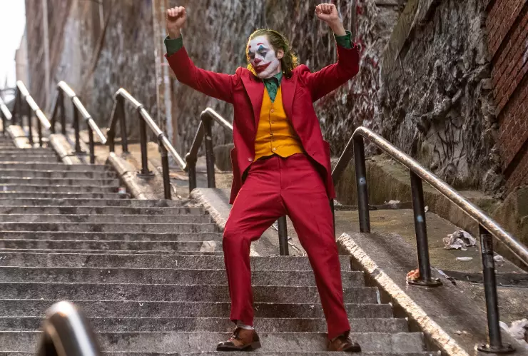 JKR_DAY051_112718_1109459.dng