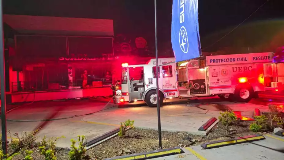 Colima bar incendio