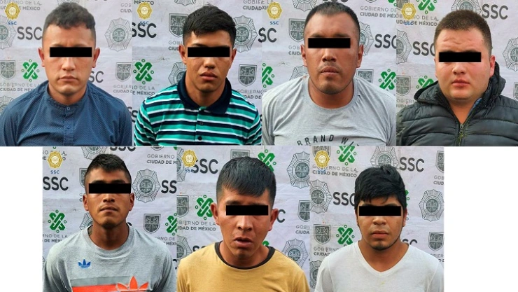 B00D5W COBRADORES DEL CÁRTEL DE TEPITO EDICION.jpg