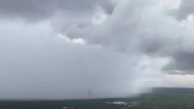 ¡Impactante! Así captan la llegada de la Onda Tropical 29 a Yucatán; estas afectaciones causará
