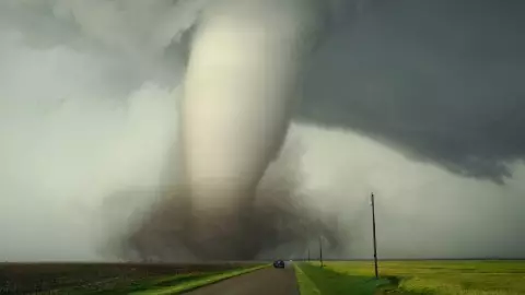 “El peor año de la historia”_ Estas son las predicciones para 2024 del famosos Viajero del tiempo, viral en TikTok