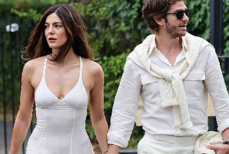 Andrew Garfield ‘confirma’ romance con Monica Barbaro en Wimbledon 2025