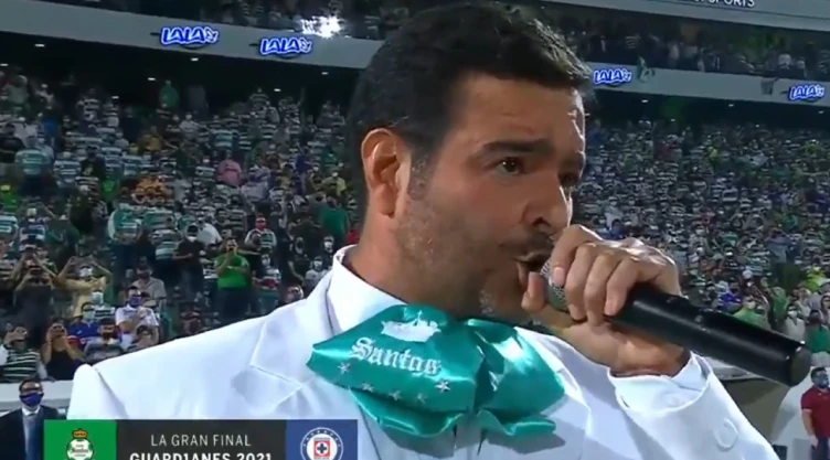 pablo_montero_himno_liga_mx