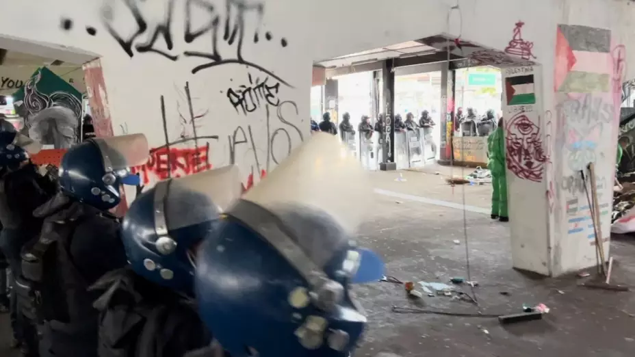 Recuperan la Glorieta de Insurgentes en CDMX; desalojaron a vendedores y drogadictos