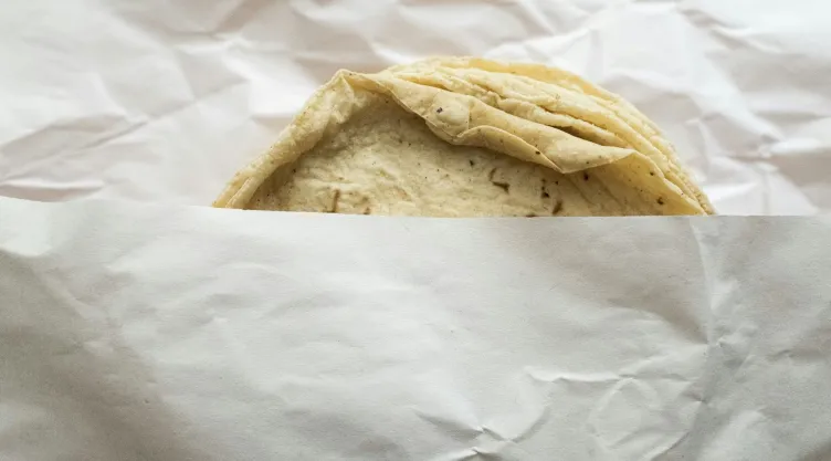 Todo lo que debes saber de las tortillas piratas en México