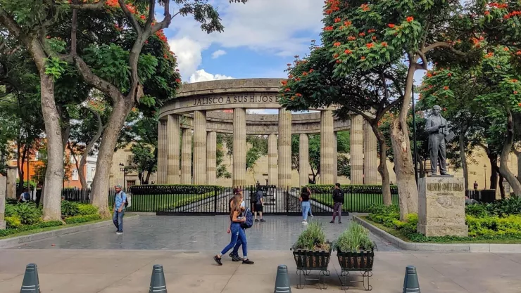 ¡De frío a calor! El Frente Frío 36 y una ola de calor provocarán un clima extremo; cómo afecta a Guadalajara