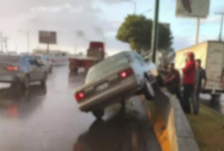 Accidente bulevar Aeropuerto, en León
