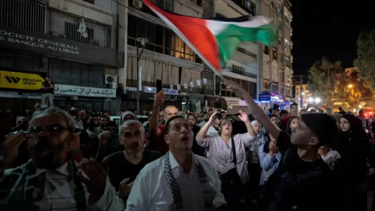 Estados Unidos emite alerta mundial a connacionales por escalada de la guerra Israel-Hamás.